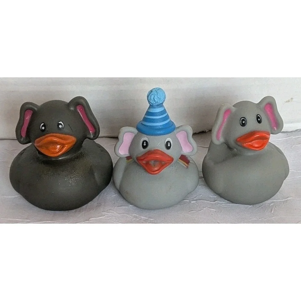 Rubber Ducks Animals Elephant Lion Unicorn Owl Butterfly Ducky Bath Lot Of 25